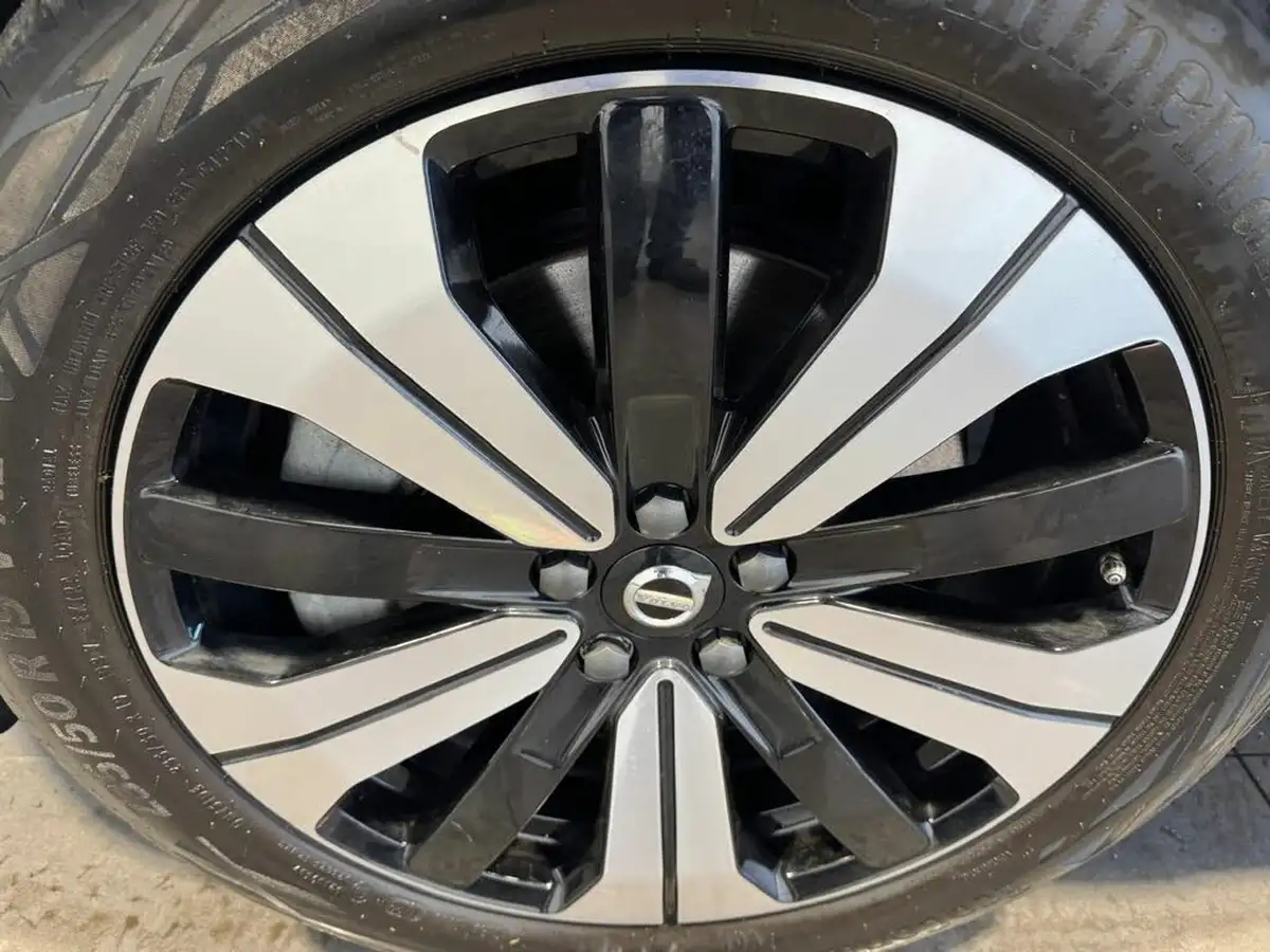 2023-volvo-xc40-15-t5-ultimate-dark-big-14