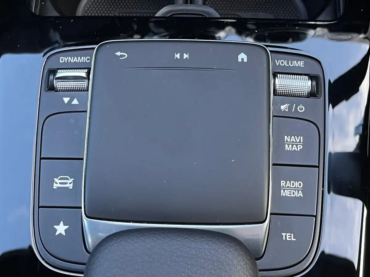 2021-mercedes-benz-a-class-13-a200-amg-line-hatchback-5d-7g-dct-big-19
