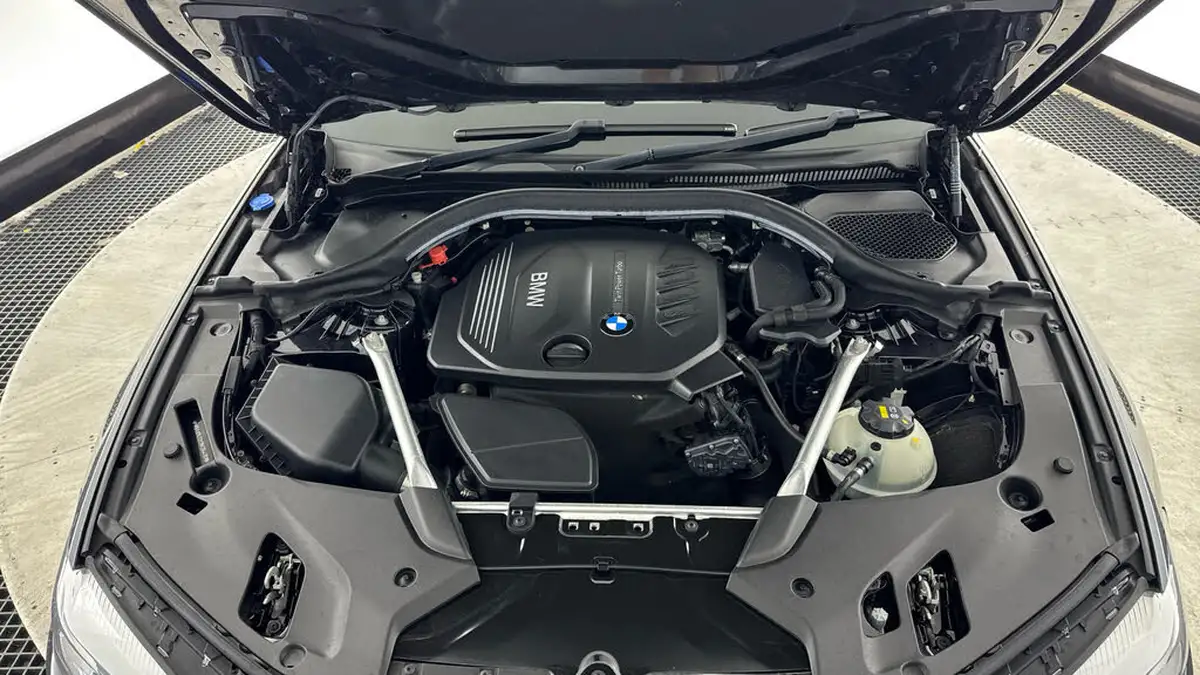 2018-bmw-5-series-20td-520d-m-sport-188bhp-xdrive-ss-saloon-4d-big-28