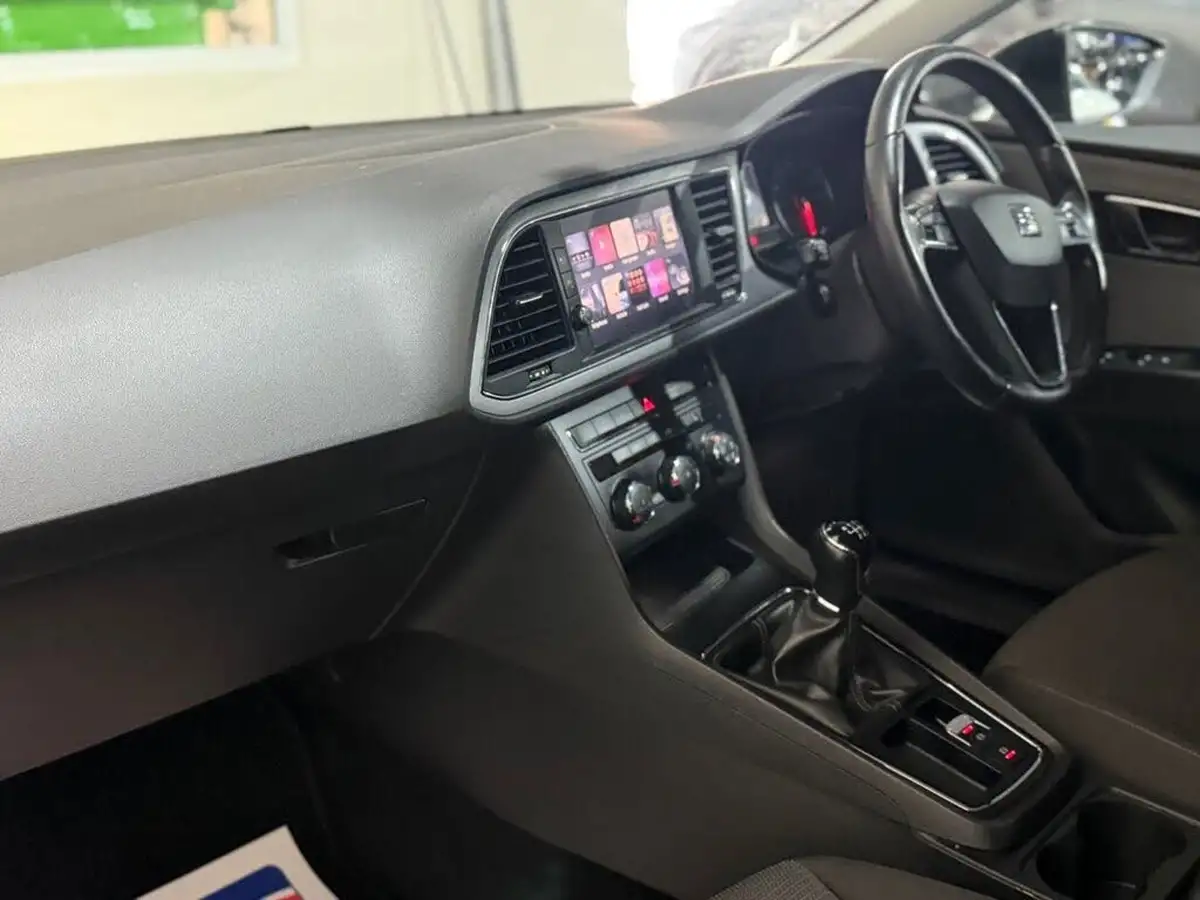 2017-seat-leon-10-tsi-se-technology-hatchback-big-29