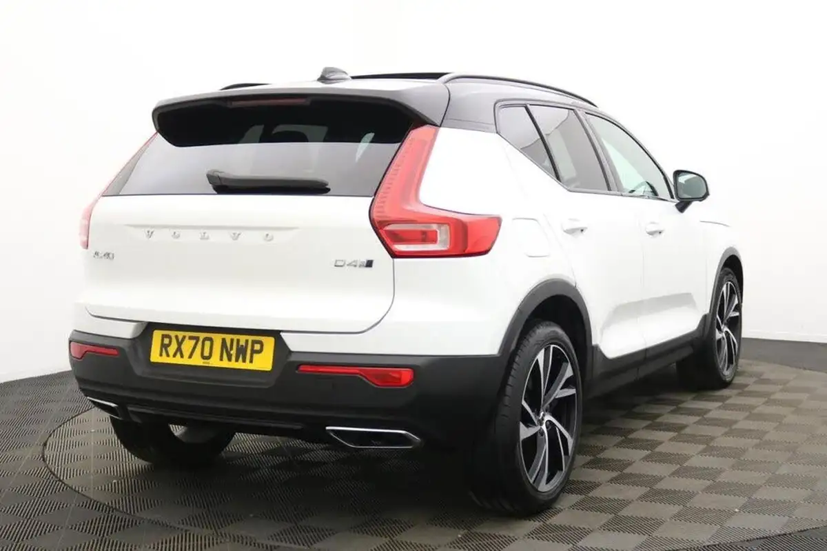 2020-volvo-xc40-20td-d4-r-design-pro-big-4