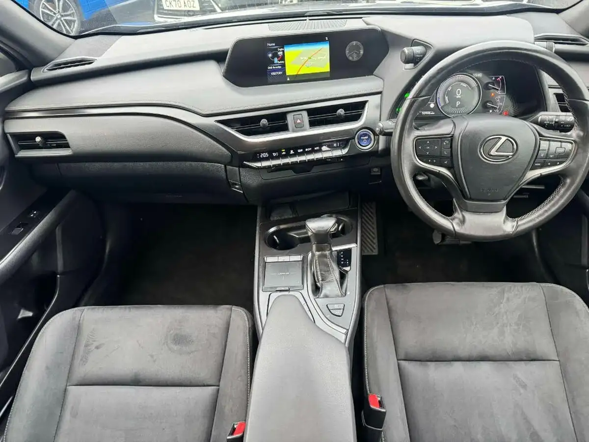 2020-lexus-ux-250h-20-ux-premium-pack-with-navigation-big-12