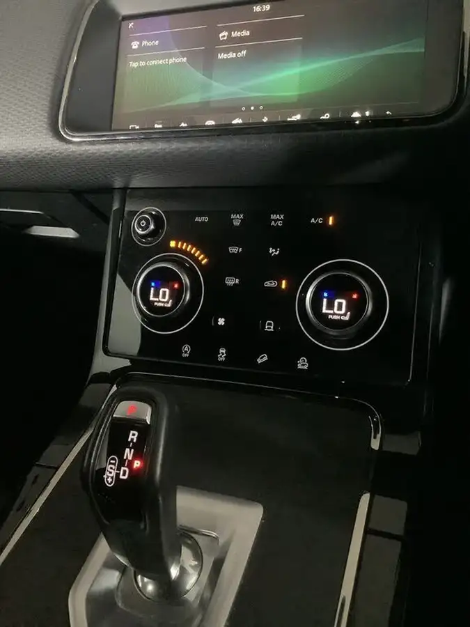 2019-land-rover-range-rover-evoque-20-d180-r-dynamic-big-23