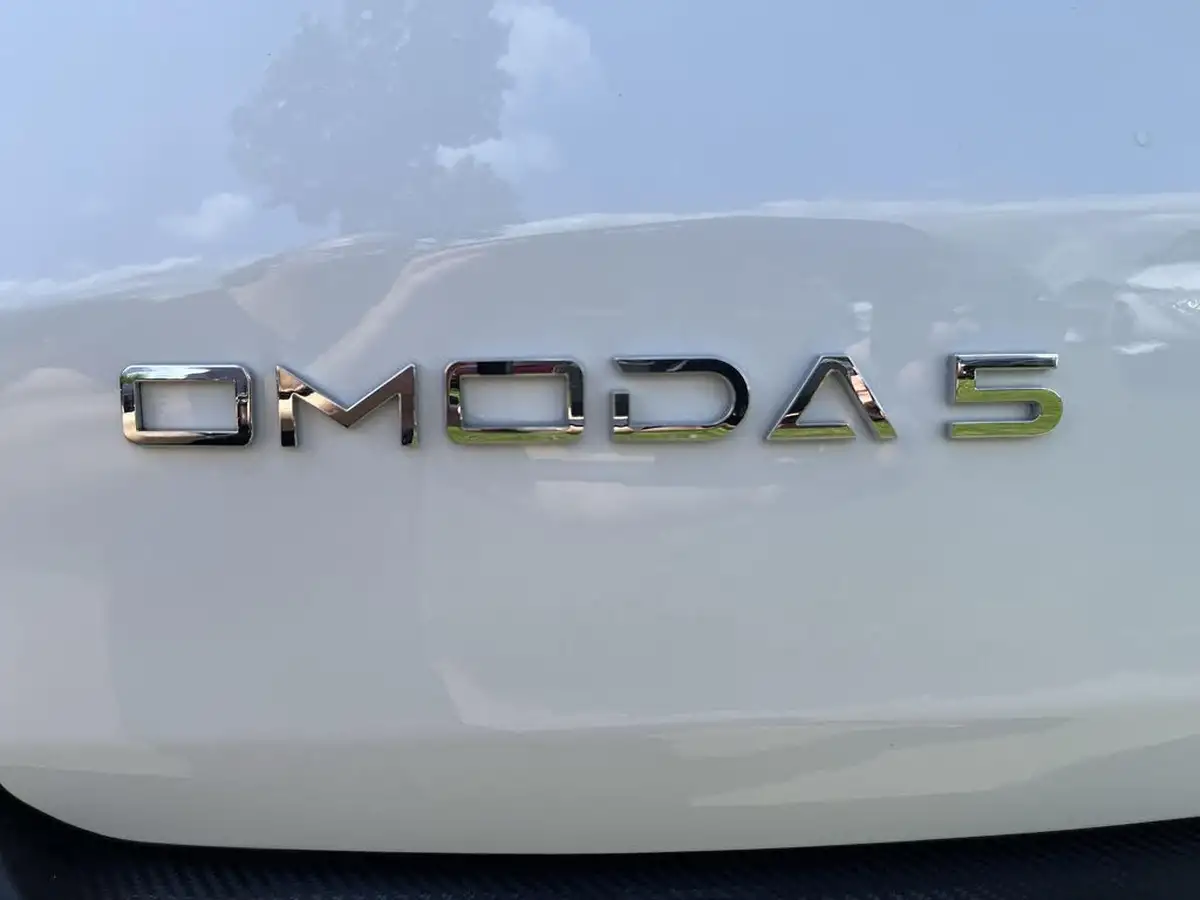 2024-omoda-5-16-t-gdi-noble-big-7