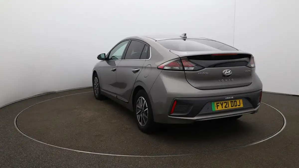 2021-hyundai-ioniq-e-premium-se-electric-100kw-big-61