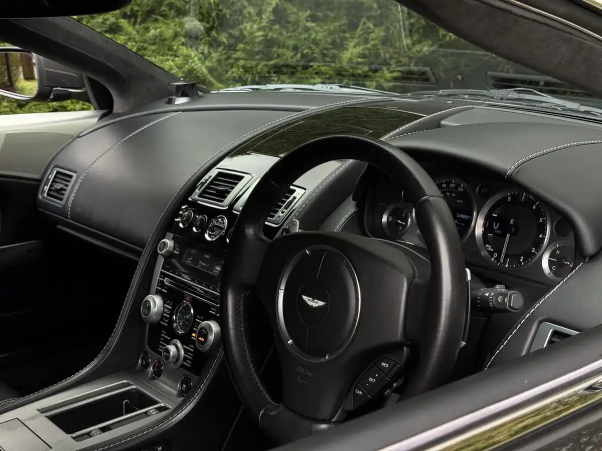 2010-aston-martin-db9-60-volante-touchtronic-ii-big-8