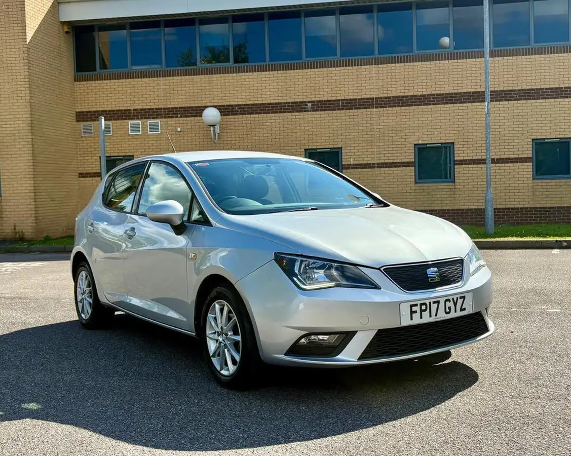 2017-seat-ibiza-10-ecotsi-se-hatchback-5d-big-6