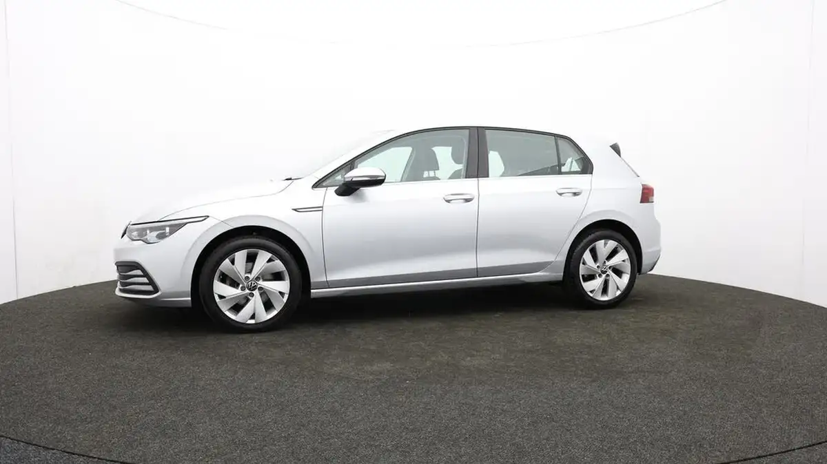 2021-volkswagen-golf-15-tsi-style-130ps-hatchback-big-66