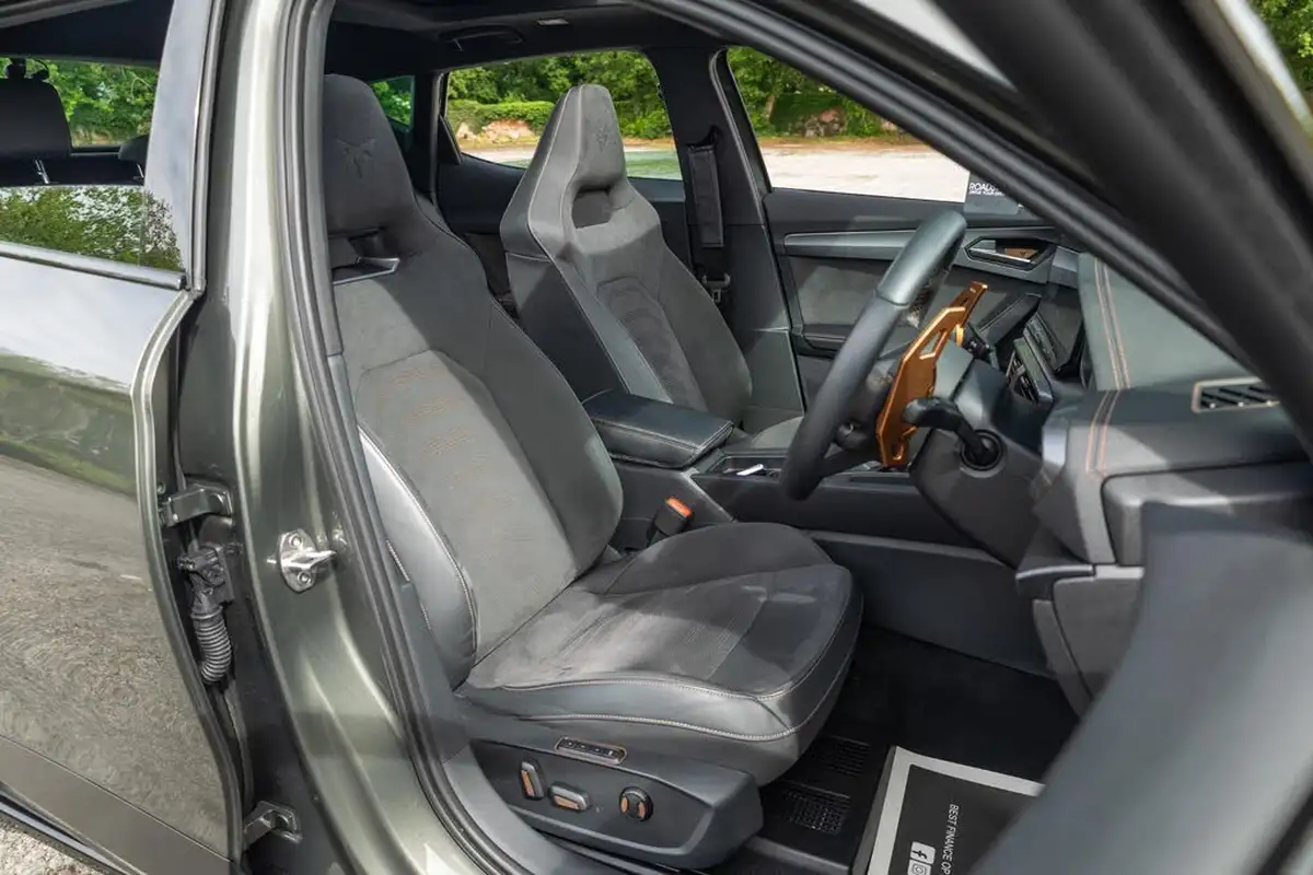 2023-cupra-formentor-20-tsi-vzn-big-14