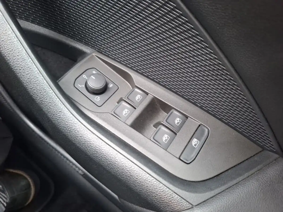2023-skoda-octavia-15-tsi-se-l-estate-big-18