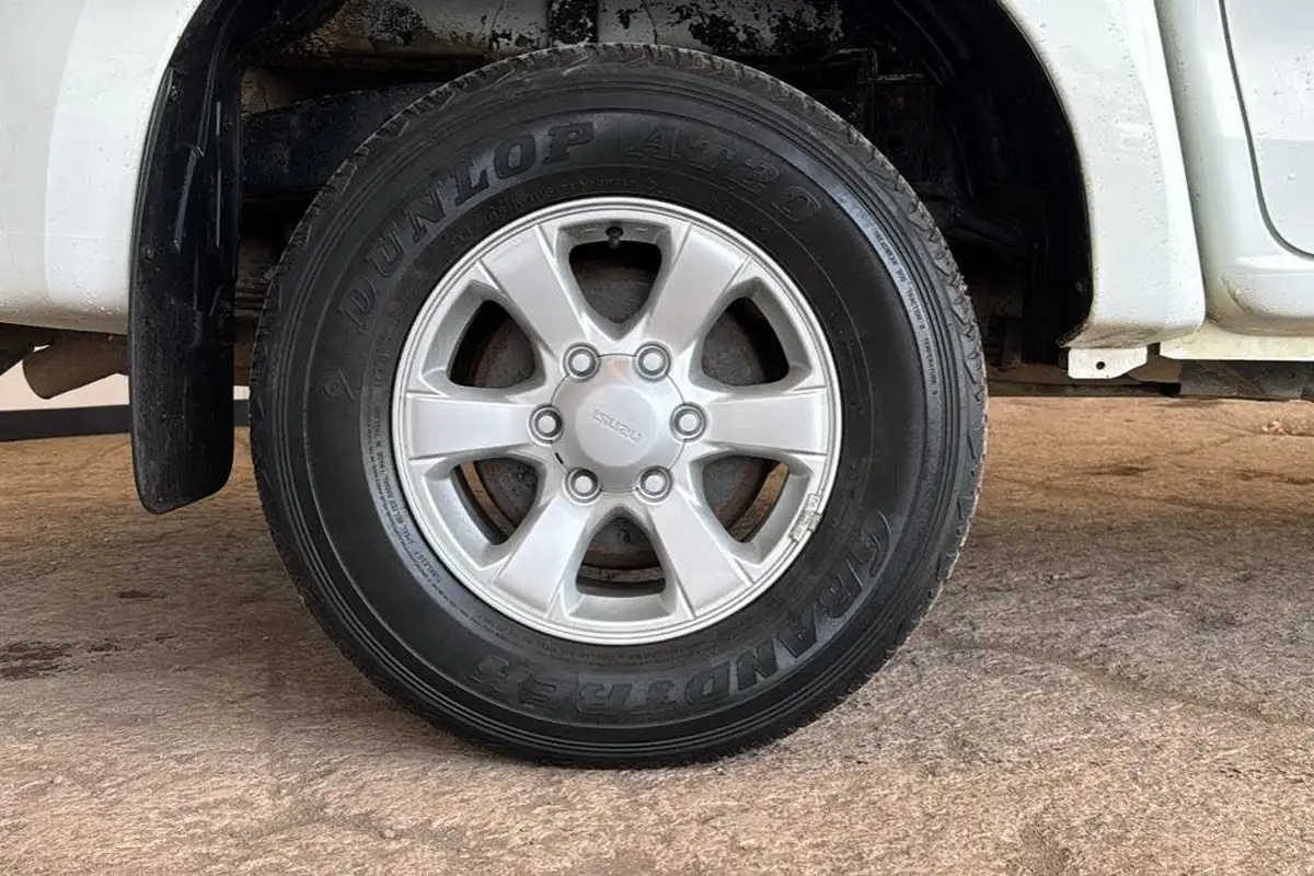 2019-isuzu-d-max-19td-utility-4x4-double-pickup-big-17
