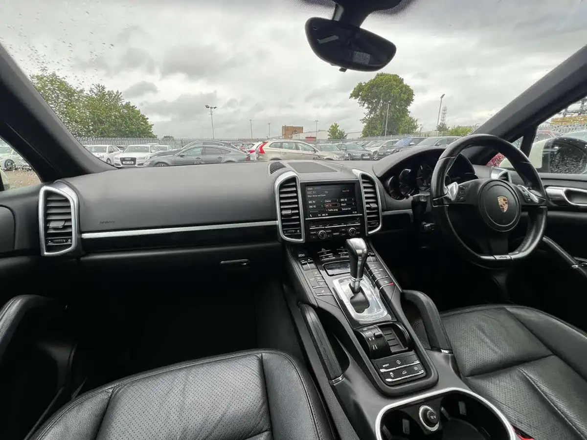 2011-porsche-cayenne-30td-245bhp-awd-tiptronic-s-big-40