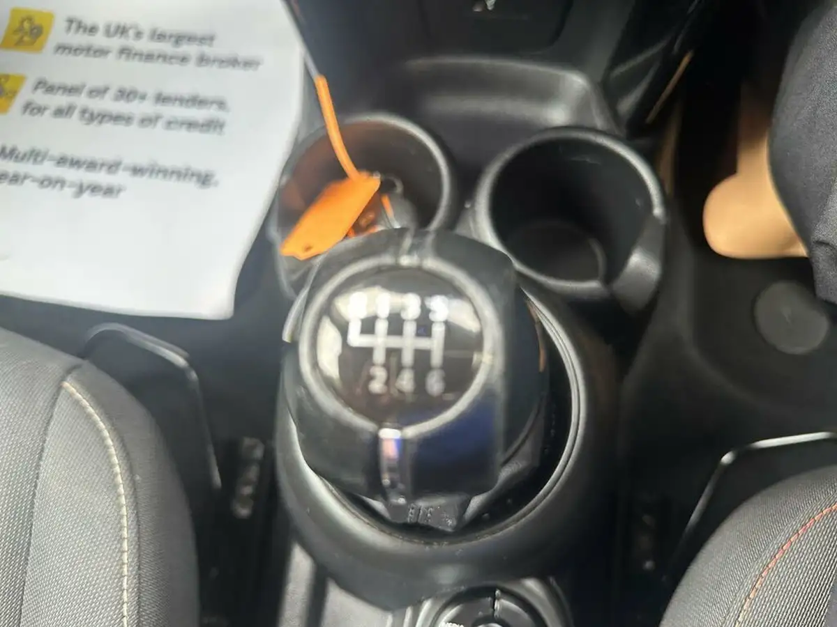2022-mini-cooper-15-cooper-classic-hatchback-5d-big-18