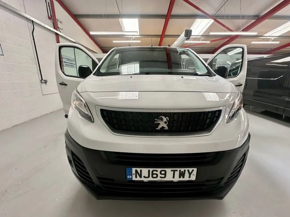 2019-peugeot-expert-20-bluehdi-professional-standard-1400-20-bluehdi-eu6dt-crew-big-7