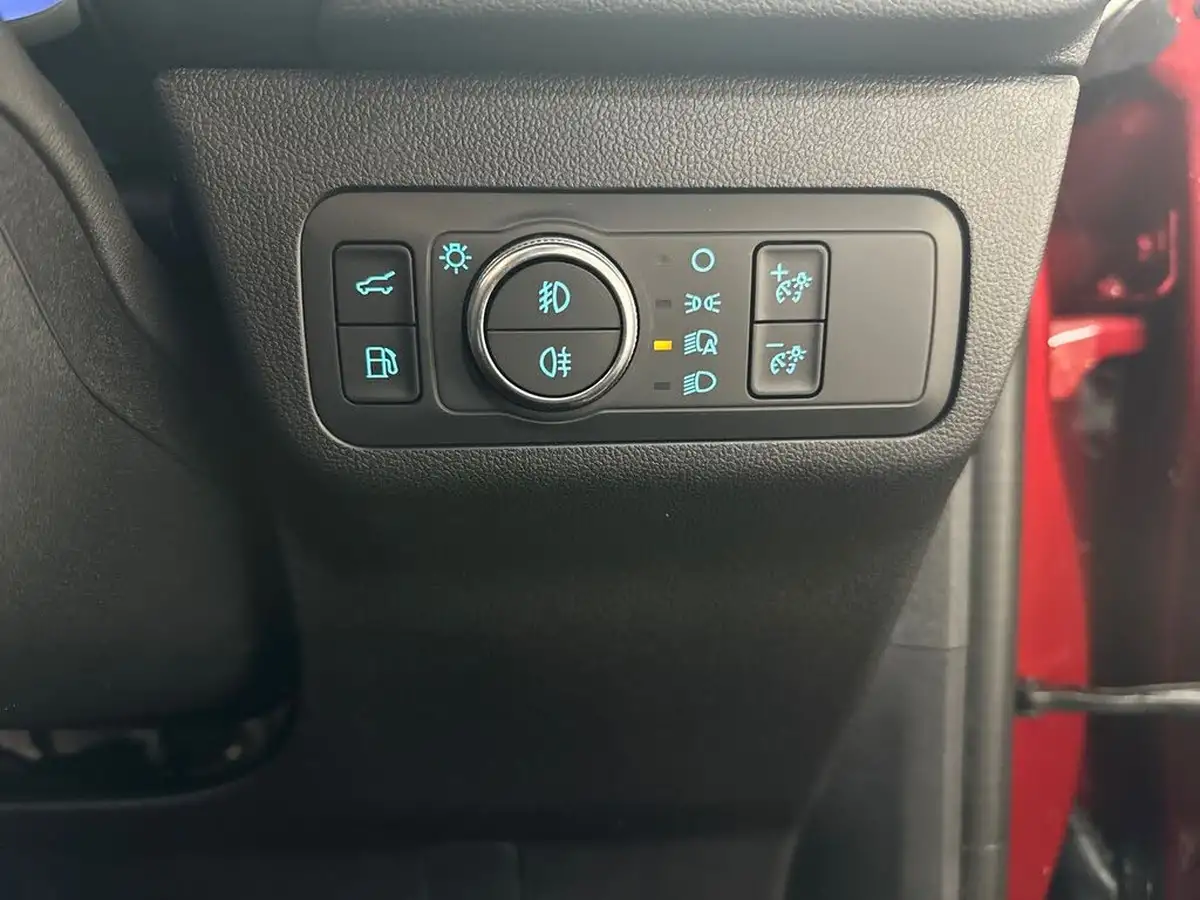 2023-ford-kuga-big-17