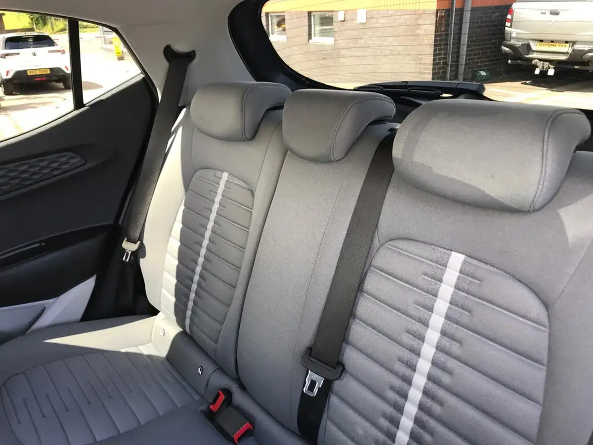 2022-hyundai-i10-10-premium-auto-big-5