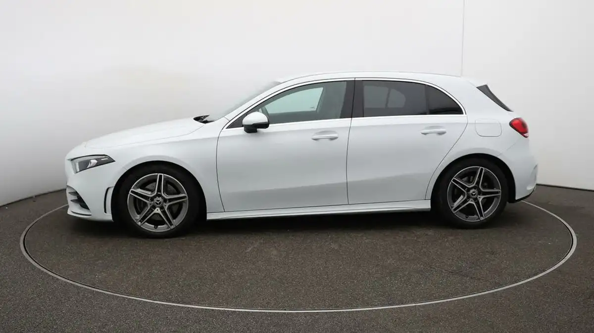 2020-mercedes-benz-a-class-20d-a220d-amg-line-hatchback-5d-big-63