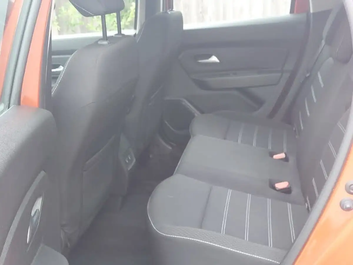 2022-dacia-duster-10-tce-comfort-90hpeu6d-4x2-window-van-big-5