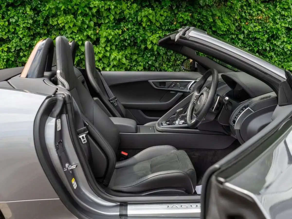 2024-jaguar-f-type-20-p300-r-dynamic-convertible-big-4