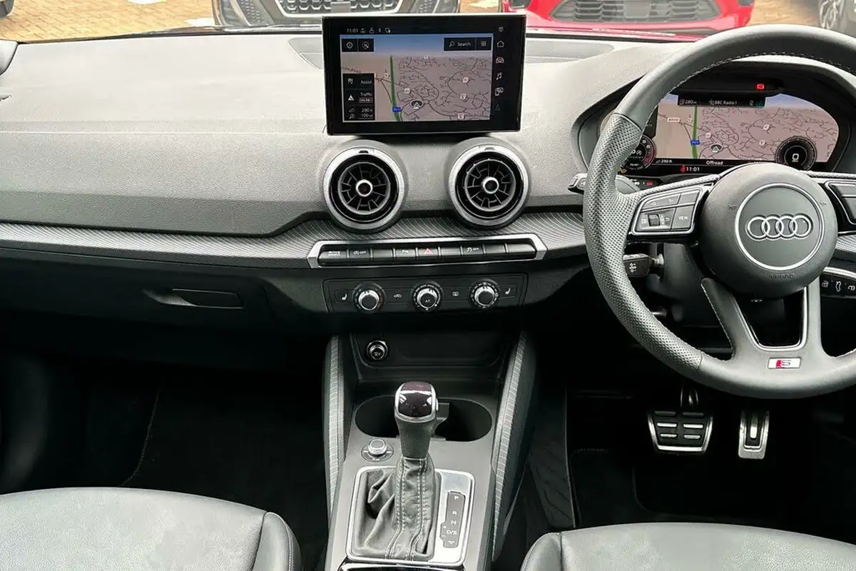 2024-audi-q2-15-35-tfsi-s-line-tronic-big-34