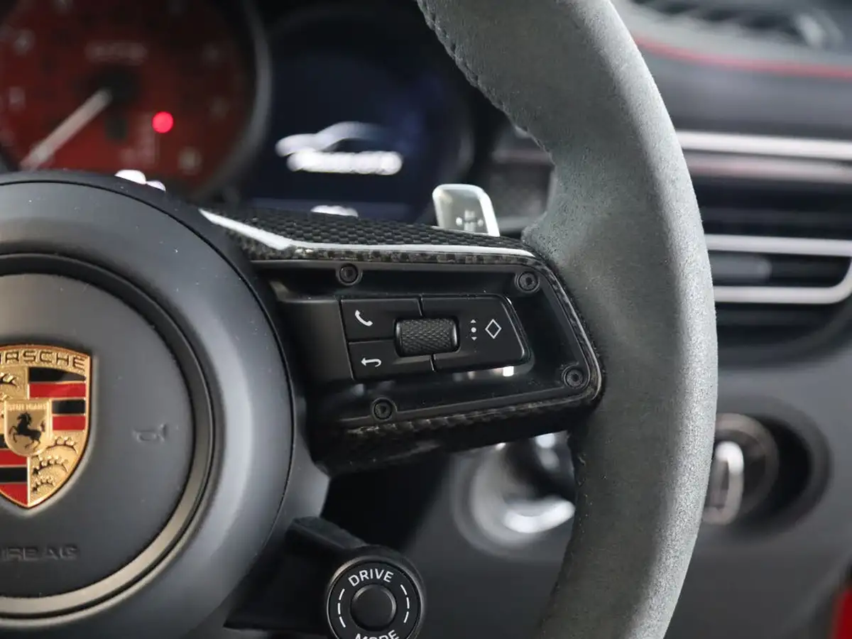 2022-porsche-macan-29-v6-gts-big-23