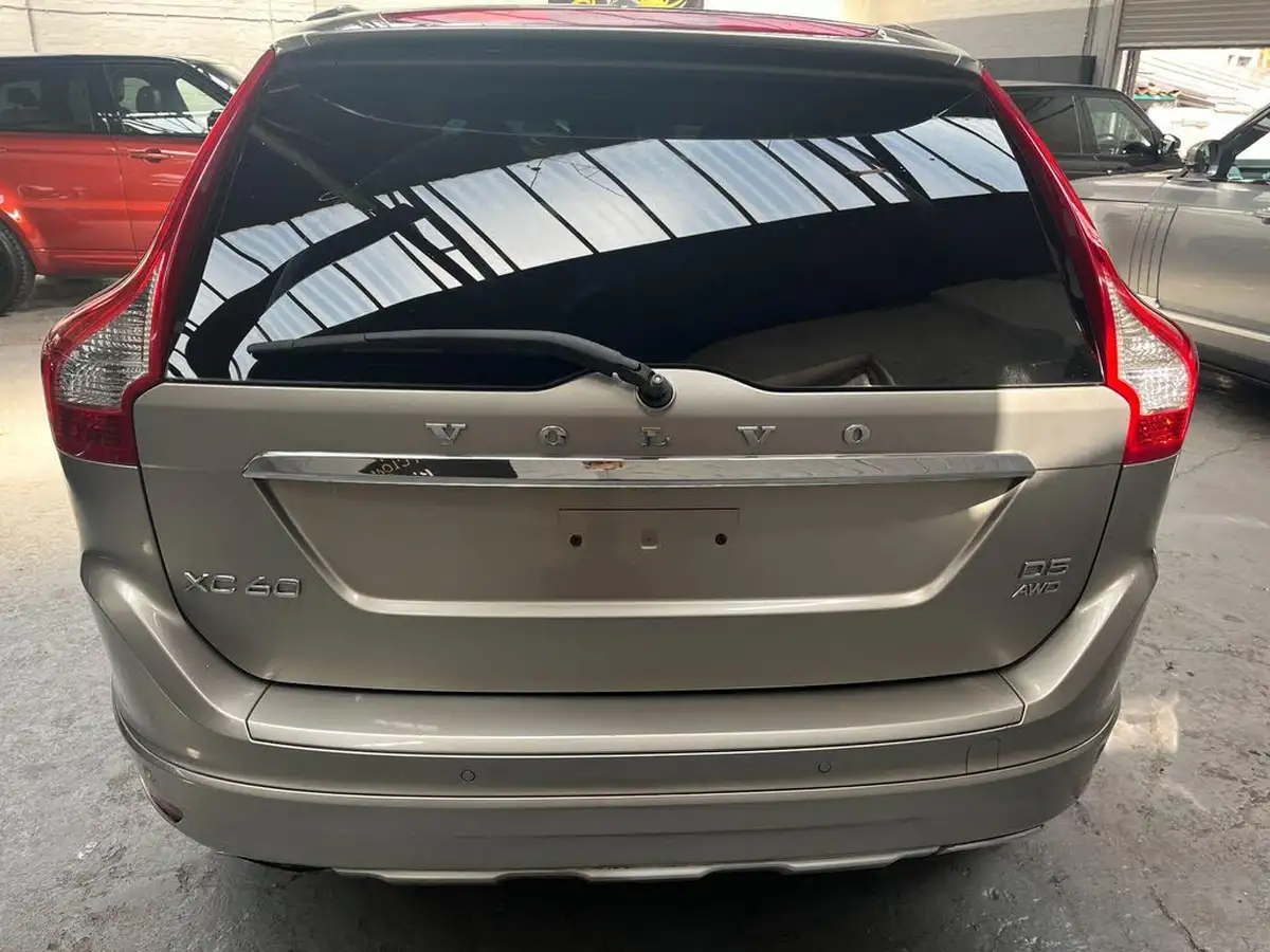 2013-volvo-xc60-24td-d5-se-lux-215bhp-nav-geartronic-big-14