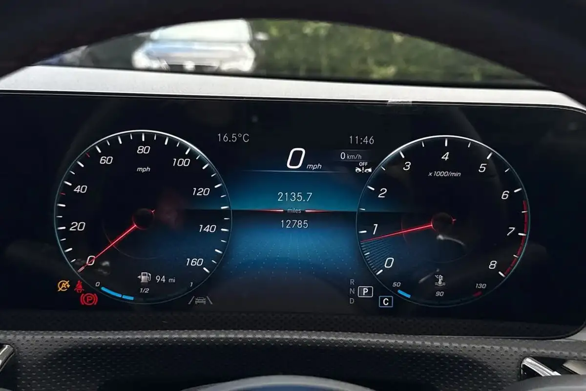 2022-mercedes-benz-a-class-13-a180-amg-line-executive-hatchback-5d-7g-dct-big-40