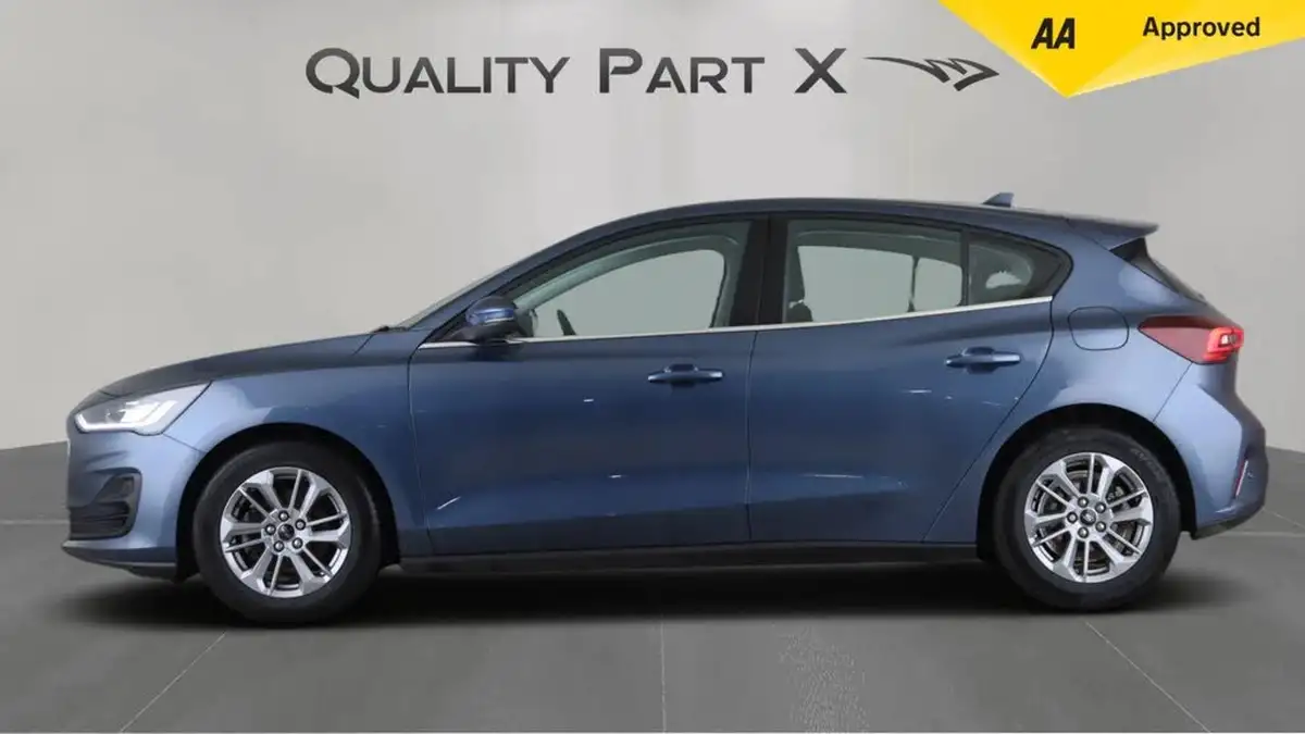 2022-ford-focus-10t-titanium-125ps-hatchback-big-3