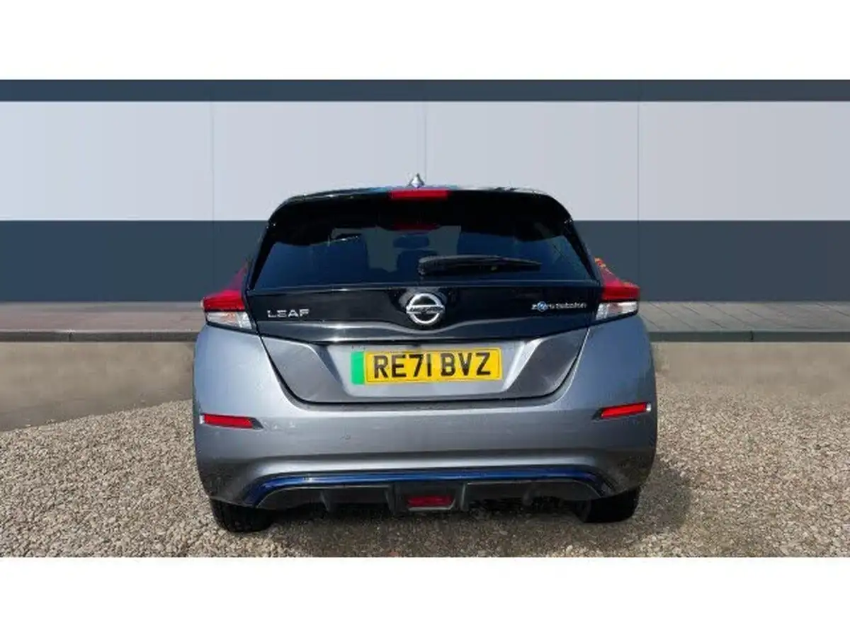 2022-nissan-leaf-e-n-connecta-big-5