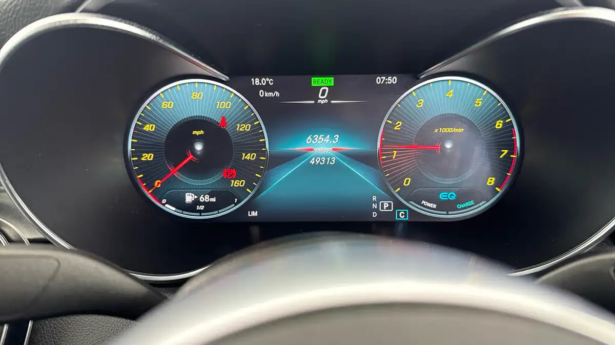 2020-mercedes-benz-c-class-15-c200-amg-line-premiumss-saloon-4d-big-12