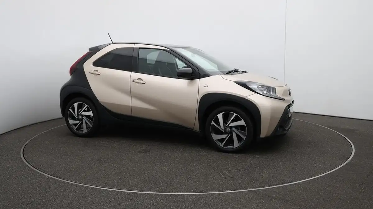 2022-toyota-aygo-x-10-vvt-i-edge-cvt-big-43
