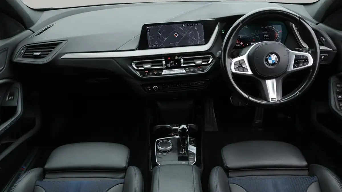 2022-bmw-1-series-15-118i-m-sport-lcp-dct-big-13