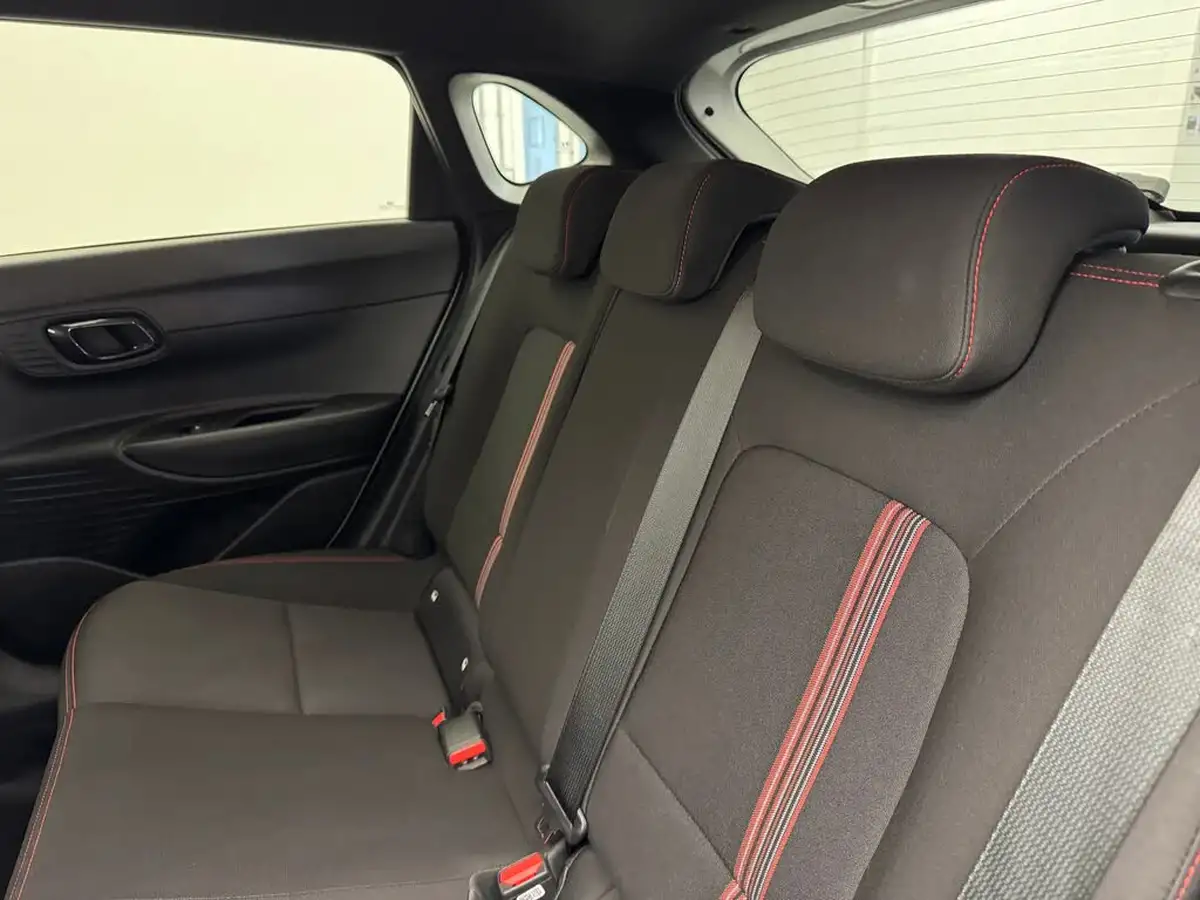 2023-hyundai-i20-10-t-gdi-n-line-dct-big-12