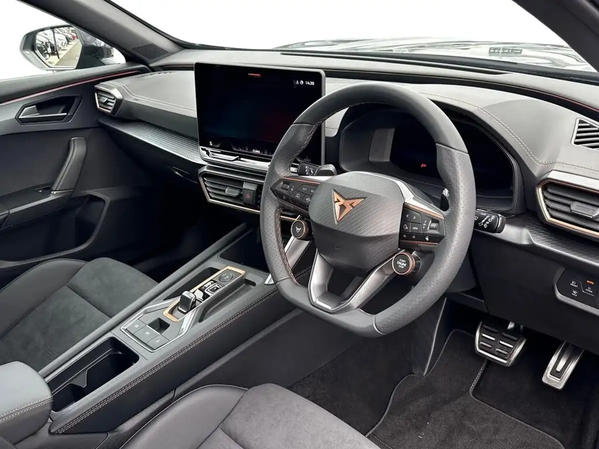 2025-cupra-formentor-15-e-hybrid-v2-big-6