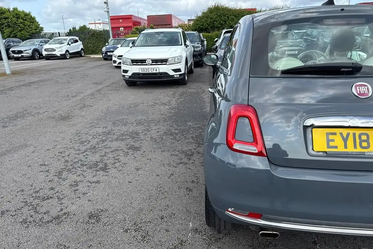 2018-fiat-500-12-lounge-big-30