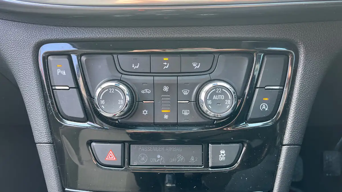 2018-vauxhall-mokka-x-14i-16v-turbo-design-nav-ssecotec-big-31