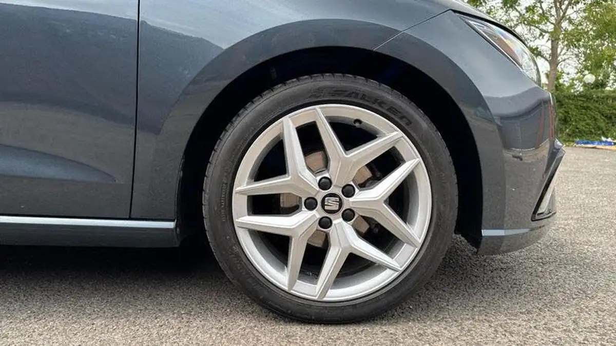 2019-seat-ibiza-10-mpi-fr-big-4