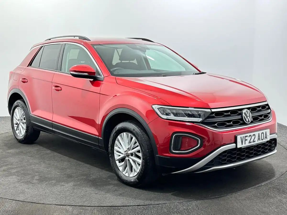 2022-volkswagen-t-roc-15-tsi-life-big-0