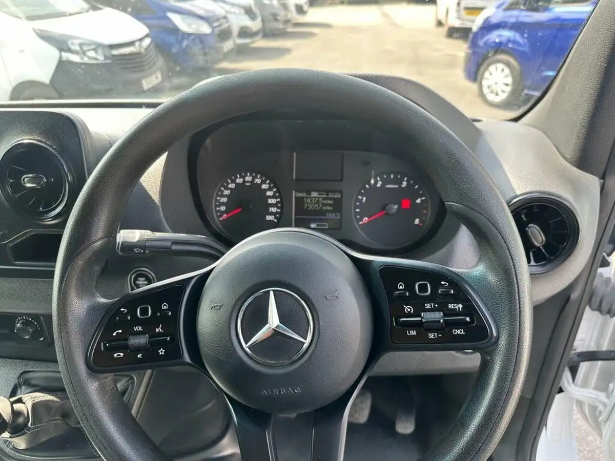 2021-mercedes-benz-sprinter-20cdi-315-l3h1-progressive-150pseu6dt-crewcab-big-10