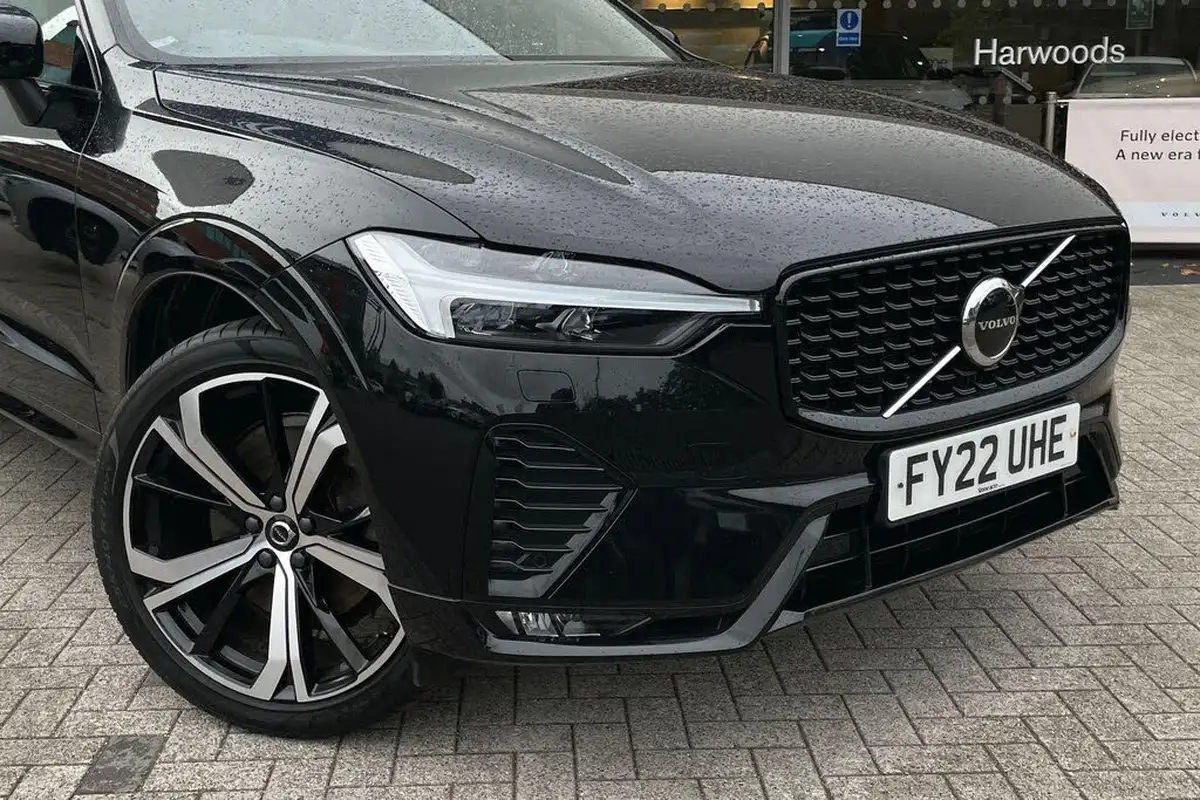 2021-volvo-xc60-20-b5-r-design-pro-awd-big-5