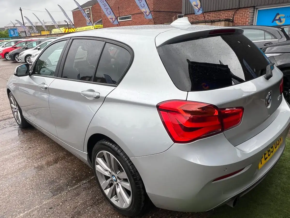 2016-bmw-1-series-15-118i-sport-5d-big-46