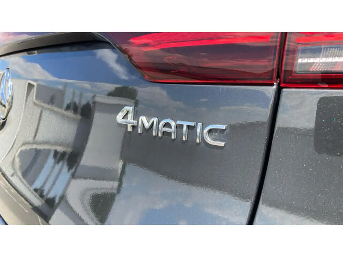 2022-mercedes-benz-eqc-e-eqc-400-amg-line-premium-big-24