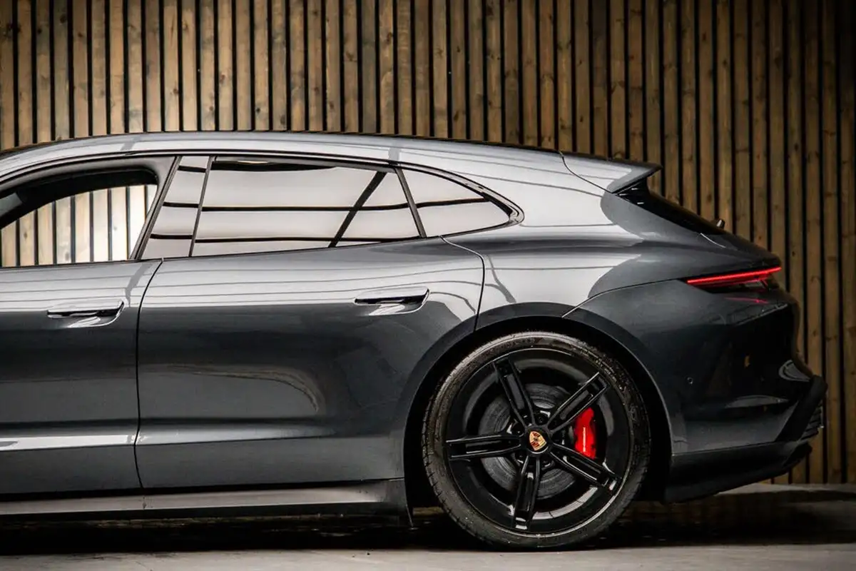 2024-porsche-taycan-e-4s-sport-turismo-544ps-big-18