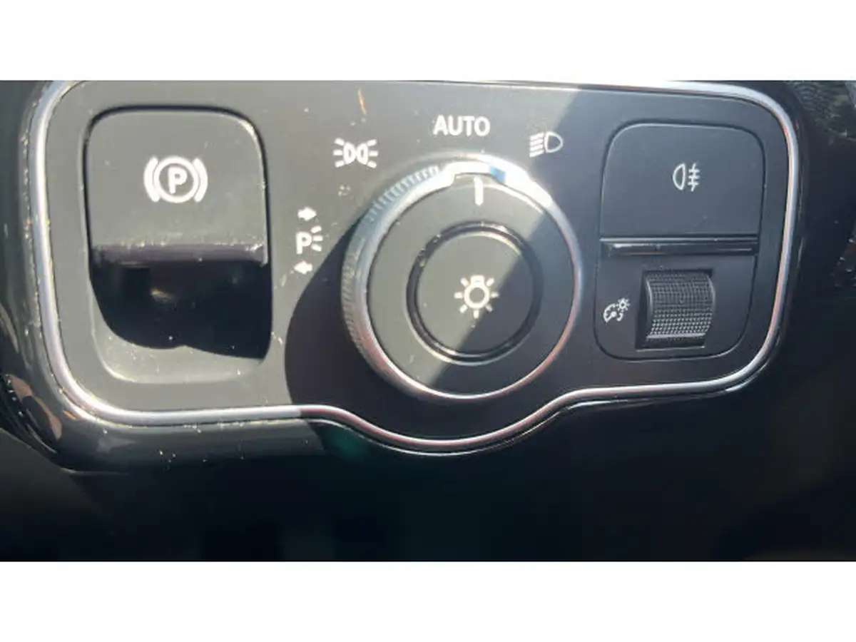 2019-mercedes-benz-a-class-13-a180-sport-executive-hatchback-5d-1332cc-7g-dct-big-24