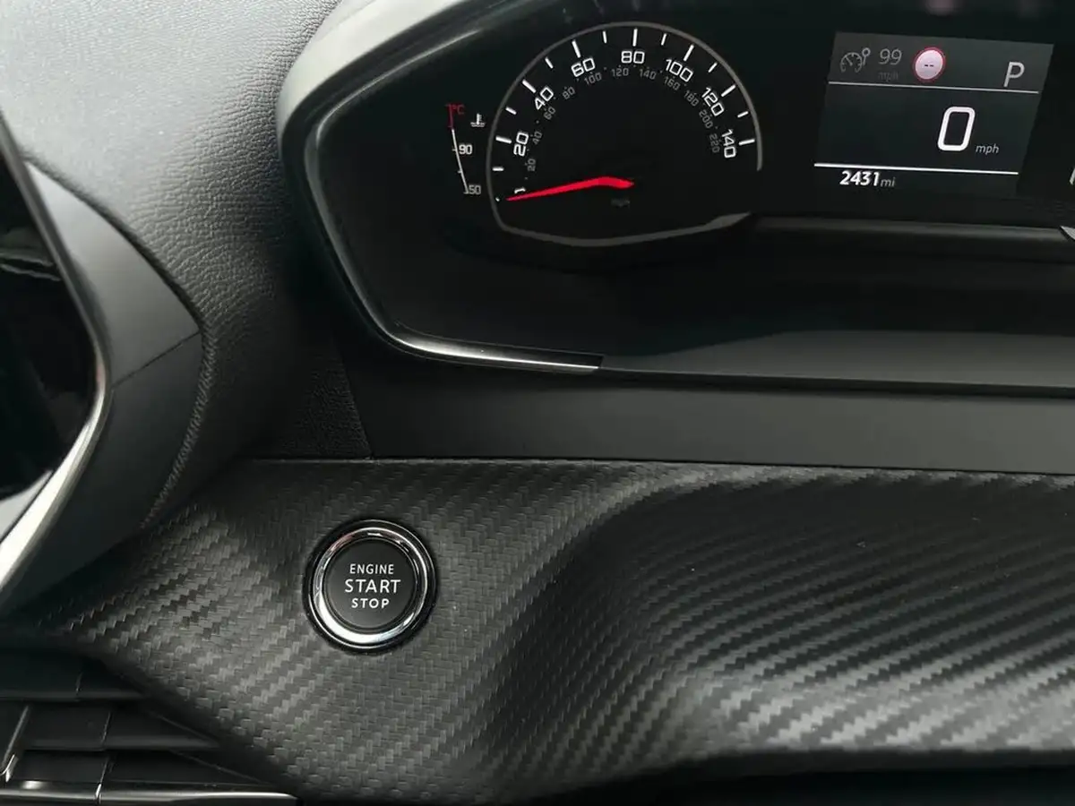 2022-peugeot-208-12-puretech-active-premium-100bhp-eat8-big-36