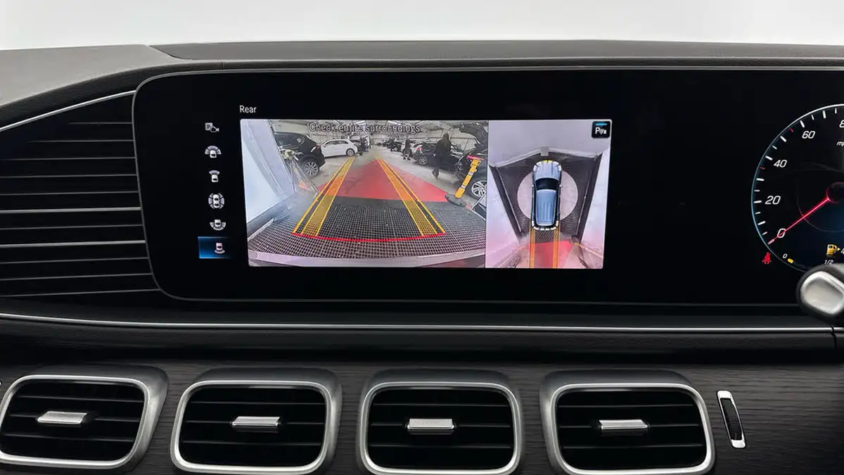 2023-mercedes-benz-gle-class-29d-gle400d-amg-line-premium-plus-331ps-coupe-big-18