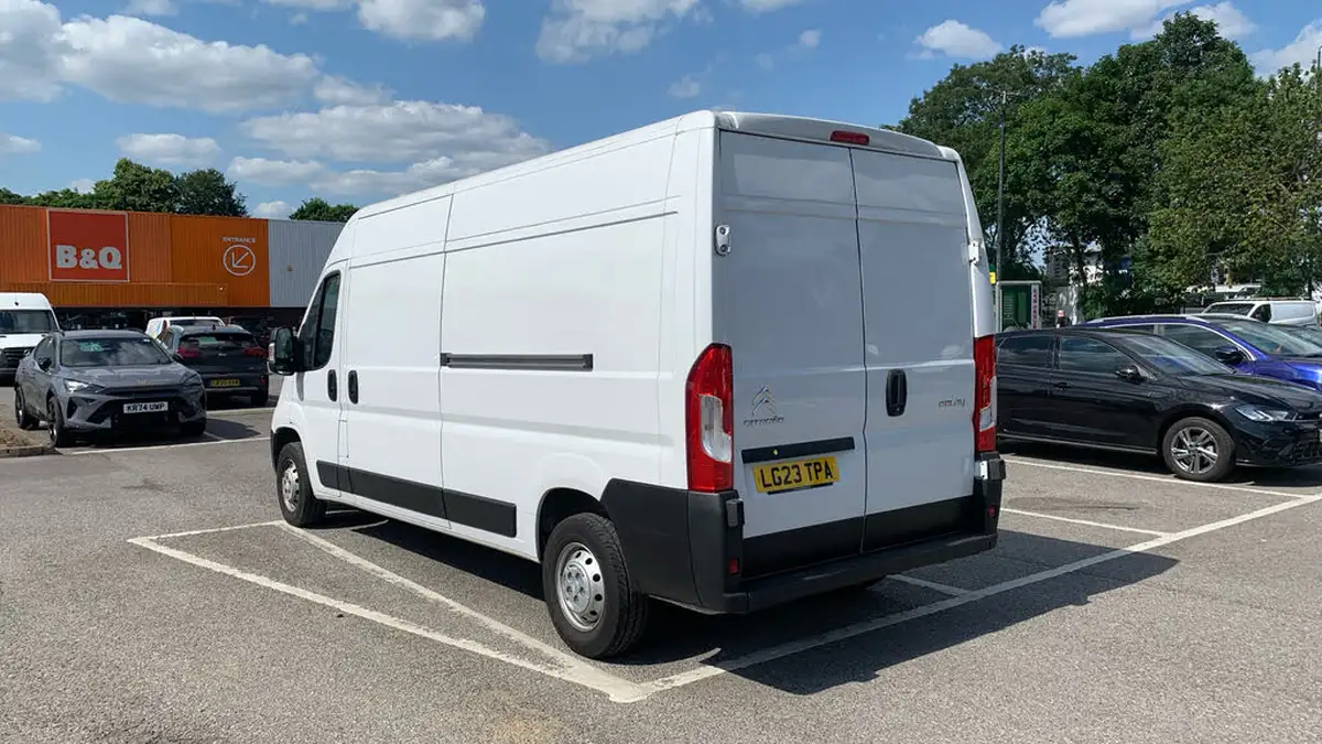 2023-citroen-relay-22bluehdi-35-l3h2-x-panel-big-4
