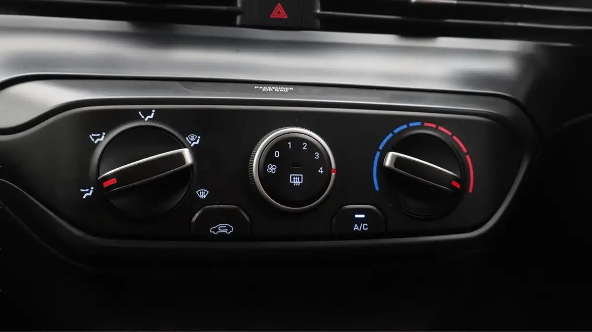 2022-hyundai-bayon-10-t-gdi-se-connect-big-12