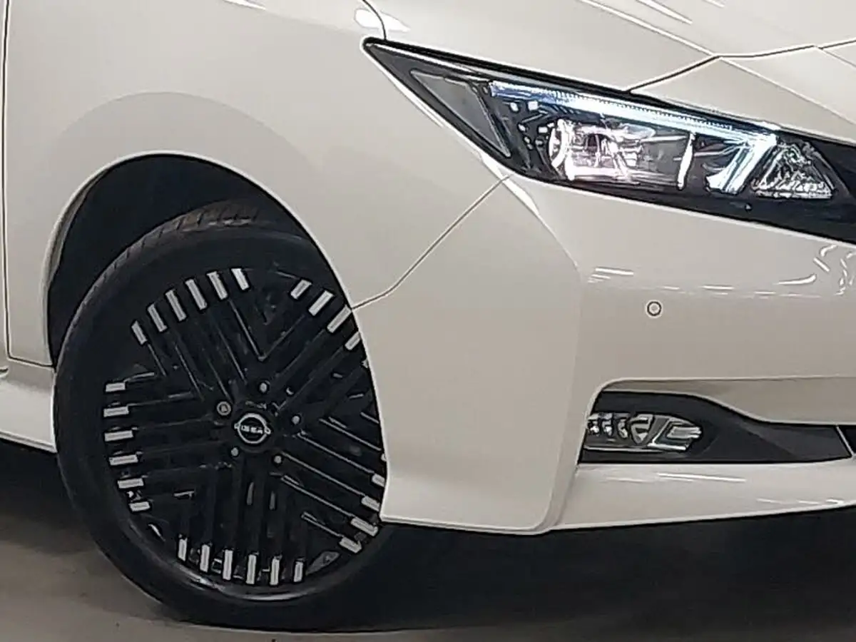 2023-nissan-leaf-e-e-n-connecta-59kwh-big-8