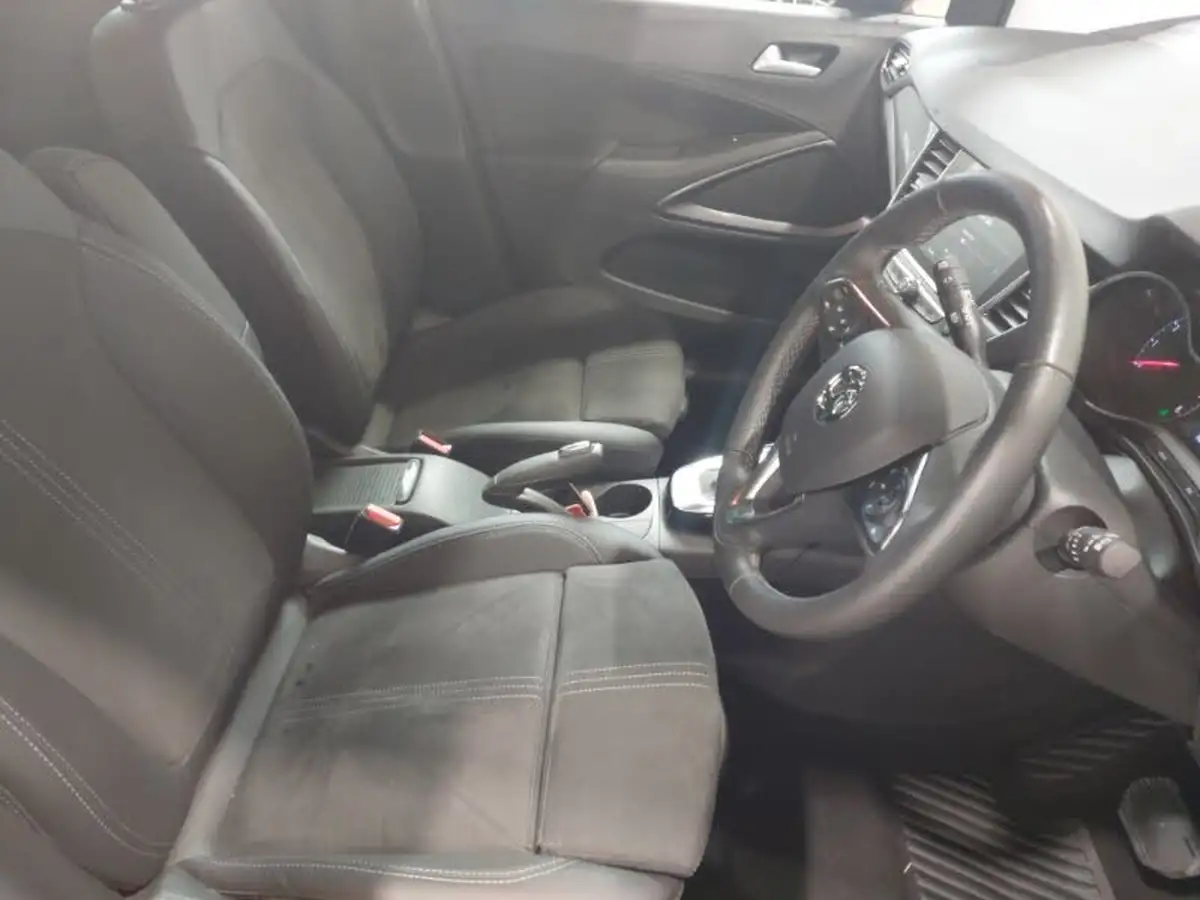 2022-vauxhall-crossland-12-ultimate-130ps-auto-big-18